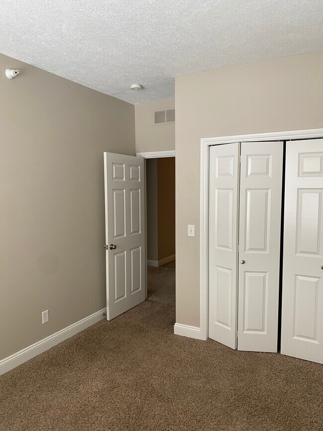 Building Photo - 217 E Saint Joseph St