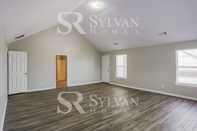 Building Photo - The Lifestyle You Deserve.