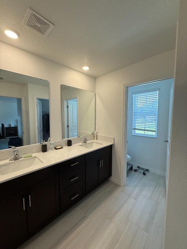 Building Photo - 3605 Great Pk Ct
