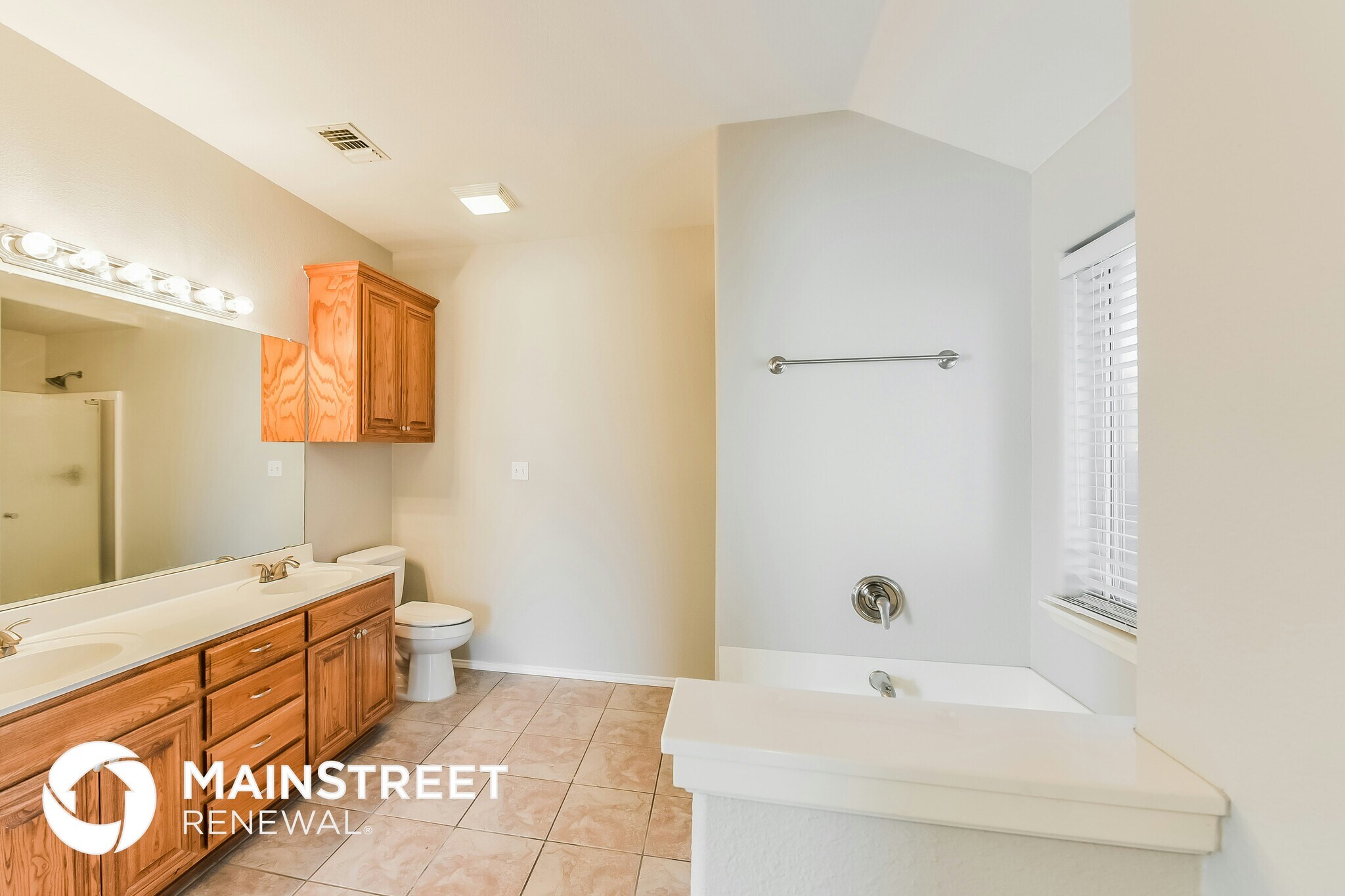 Building Photo - 3812 Periwinkle Dr