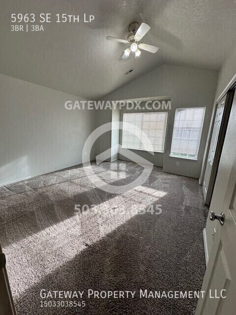 Building Photo - 5963 SE 15th Loop