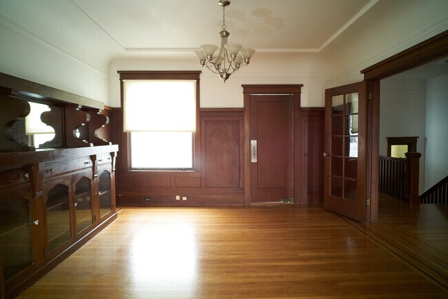 Dining room - 3918 24th St