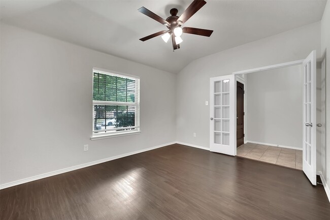 Building Photo - 1209 Evers Dr