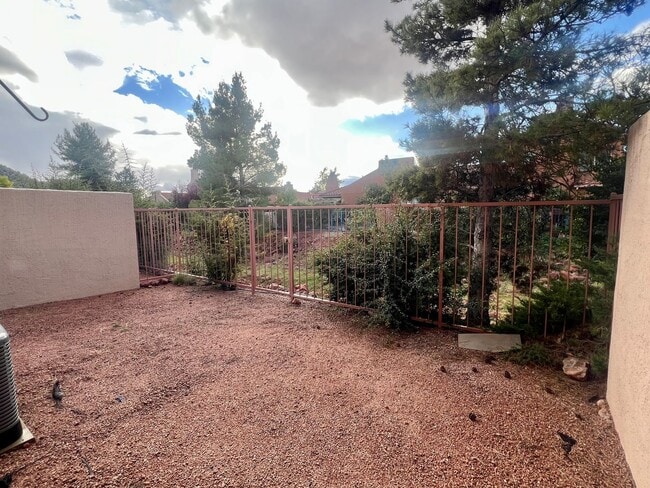 Building Photo - Unfurnished, 1-year long-term rental