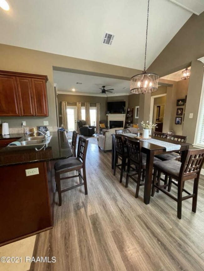 Building Photo - 416 Blackwater River Dr