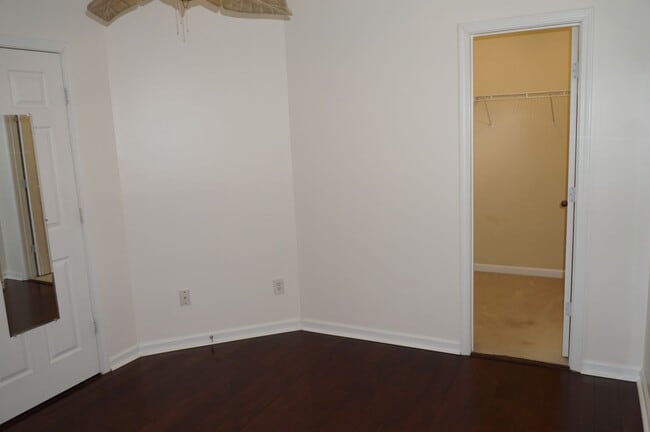 Building Photo - 411 Chatooga Ln