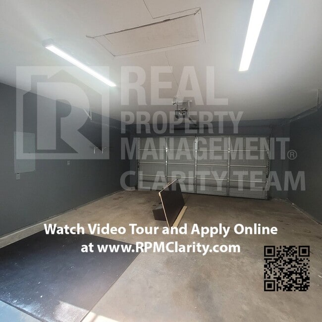 Building Photo - On-Time Payment Incentive for Beautiful Sw...
