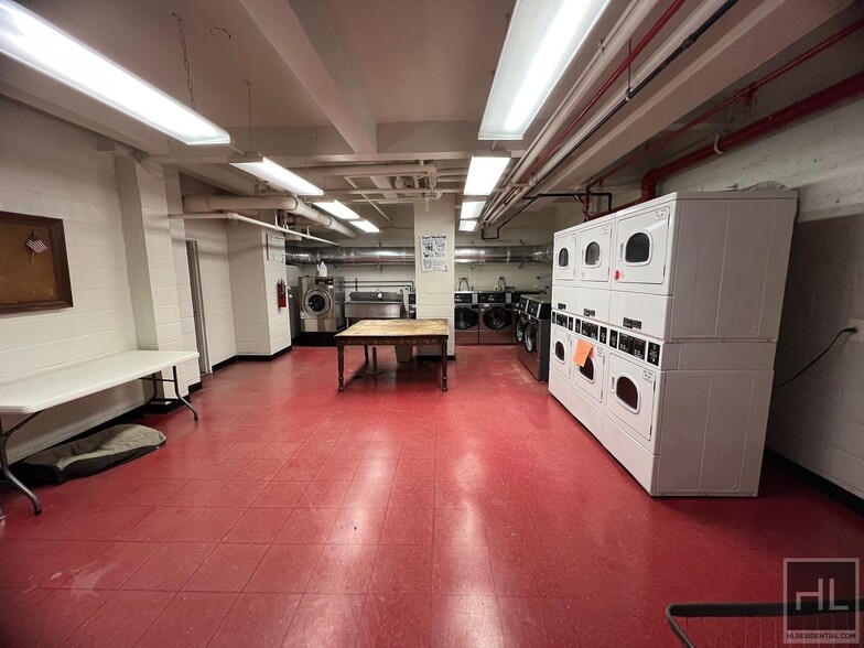 Building Photo - BEEKMAN PLACE