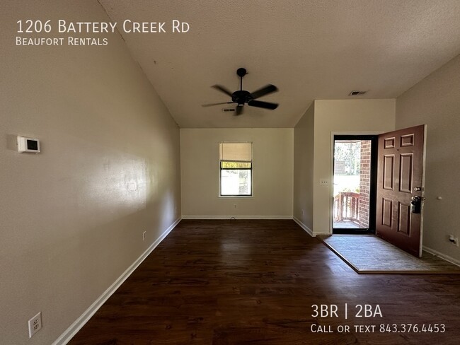Building Photo - 1206 Battery Creek Rd