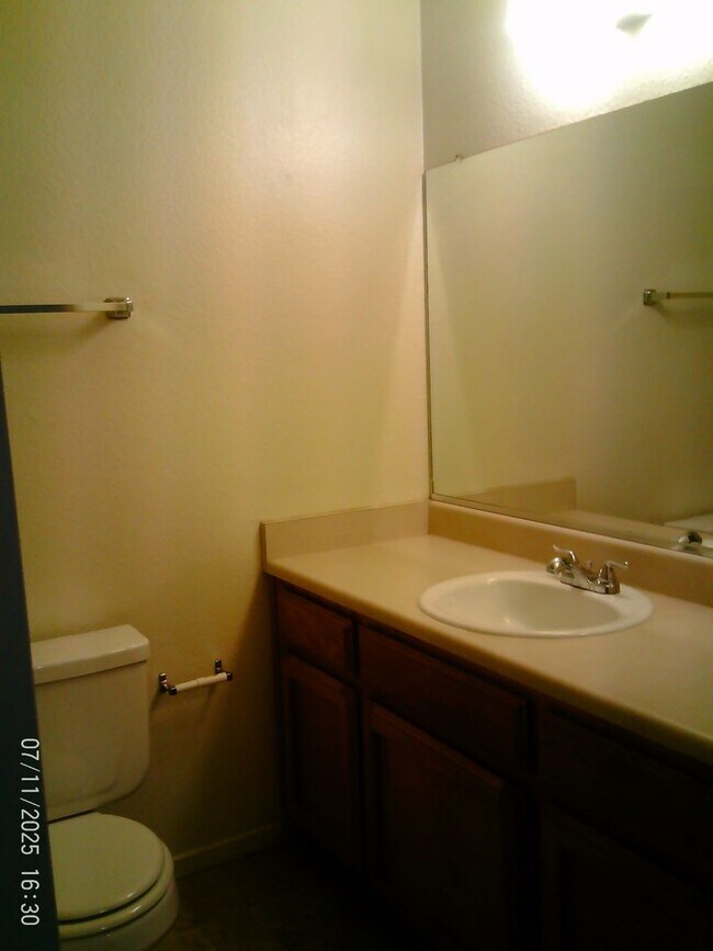 Building Photo - 8201 Laborough Dr