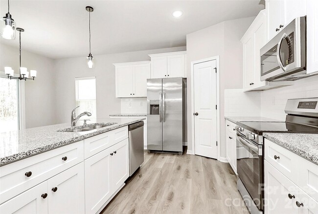 Building Photo - 8208 Stonemere Ln
