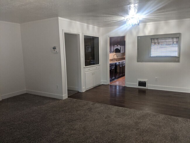 Building Photo - 2 Weeks Rent Free – Spacious 3 Bed / 2 Bath Ogden Home with Finished Basement