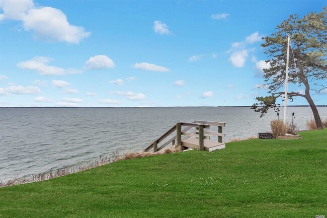 Building Photo - 4170 Peconic Bay Blvd