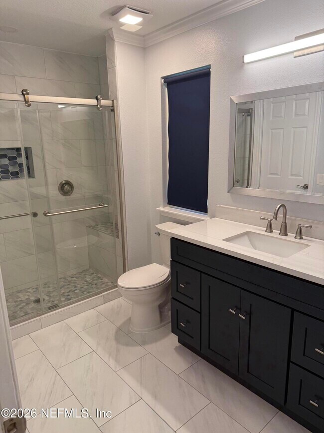 Building Photo - 7990 Baymeadows Cir E