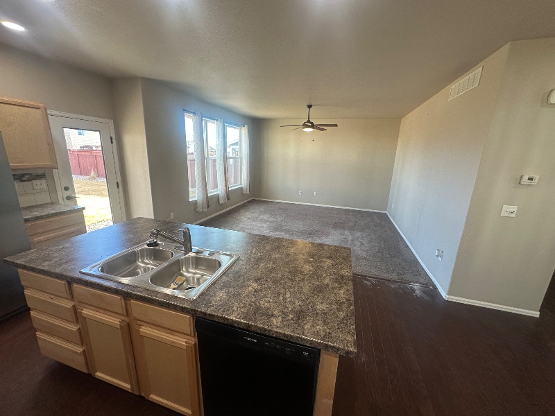 Building Photo - 2142 Falling Leaf Dr