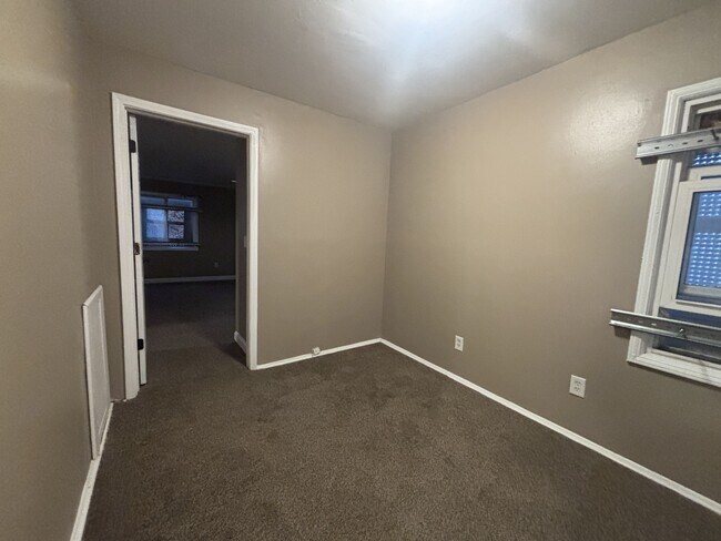 Building Photo - 19675 Rogge St