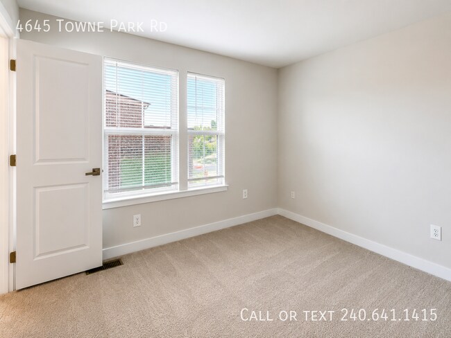 Building Photo - 4645 Towne Park Rd