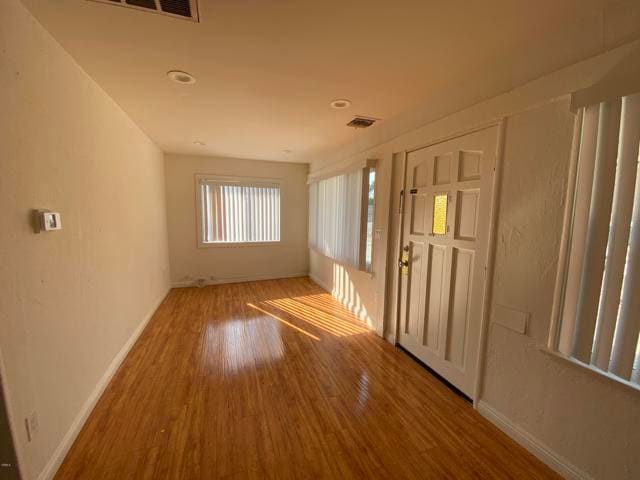 Building Photo - 3256 Prospect Ave