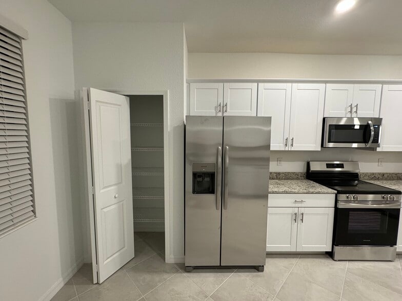 Building Photo - 16851 Cayo Key Dr