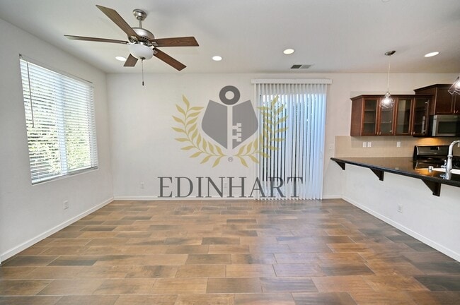 Building Photo - 3238 Lahar Ln