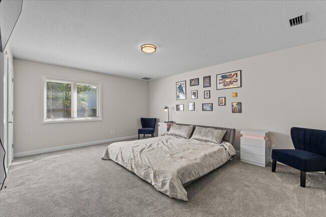 Building Photo - 3824 Gaines Dr