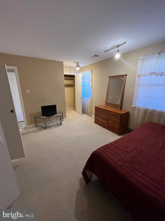 Building Photo - 6220 Hidden Canyon Rd