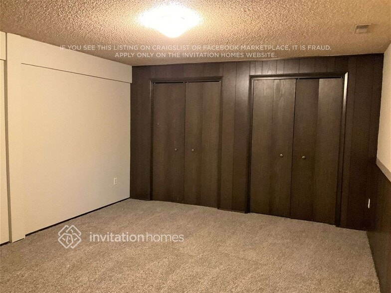 Building Photo - 12239 Oak Tree Pl SW