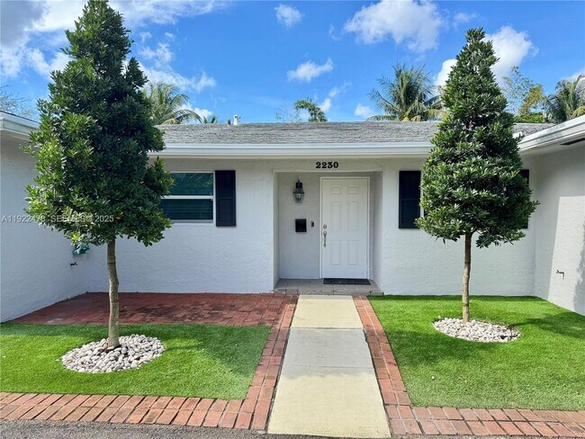 Building Photo - 2230 Spanish Trail