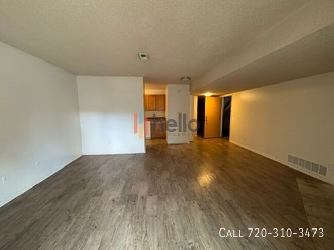 Building Photo - 995 Holli Springs Ln