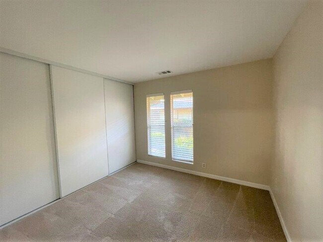 Building Photo - 1732 Sapling Ct
