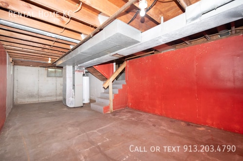 Building Photo - 7939 Robinson St