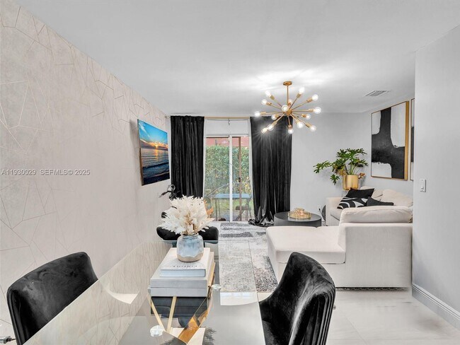 Building Photo - 6747 Sienna Club Dr