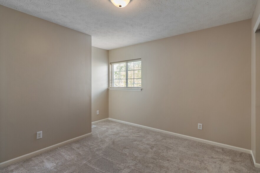 Building Photo - 5806 Corralberry Ct