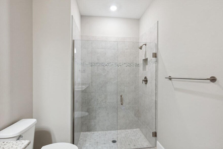 Building Photo - 14401 Eagle Branch Dr
