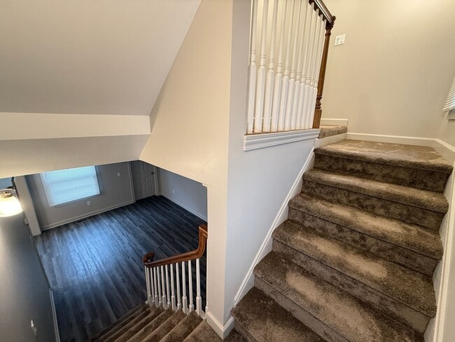 Building Photo - NEW REMODELED- 2 bedroom duplex