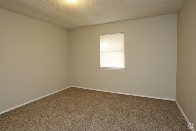 2BR,1BA - Pineywood Apartments