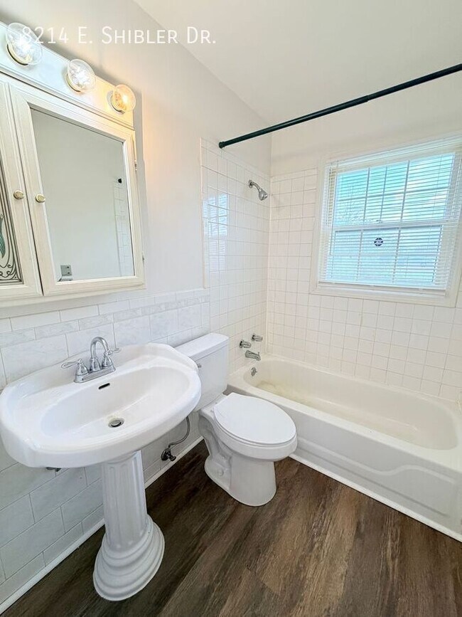 Building Photo - 8214 Shibler Dr