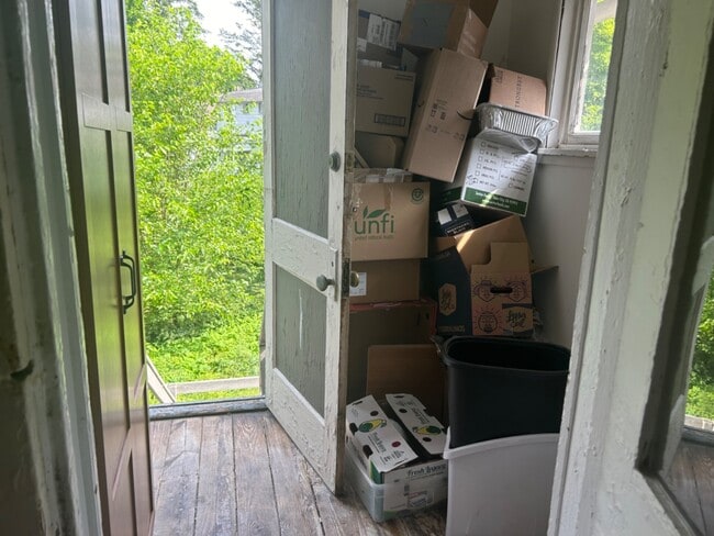 Building Photo - 410 Cascadilla St