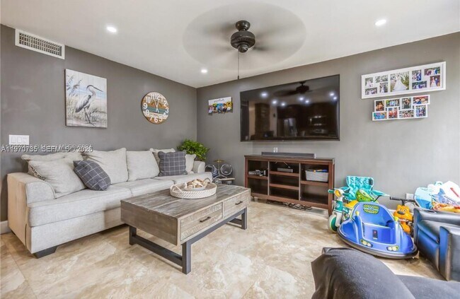 Building Photo - 11208 NW 15th St