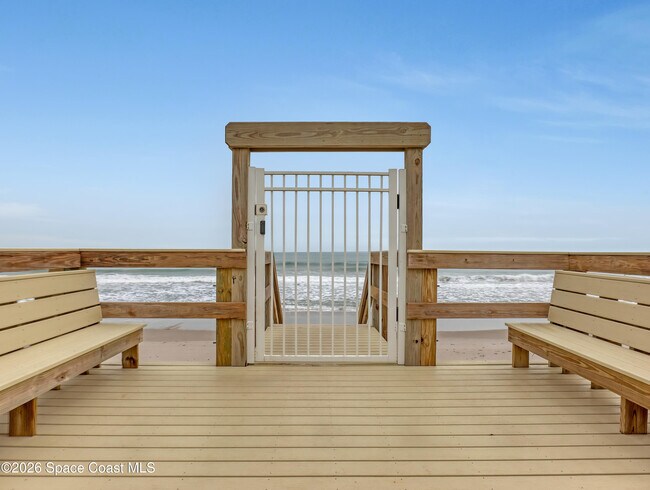 Building Photo - 401 Jimmy Buffett Mem Hwy