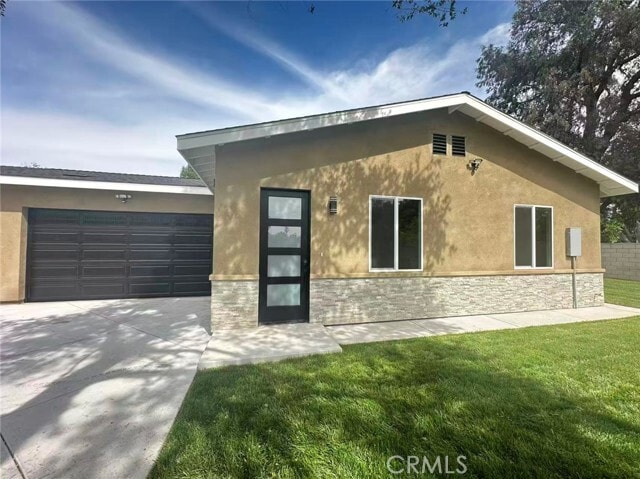 Building Photo - 204 N Willow Ave