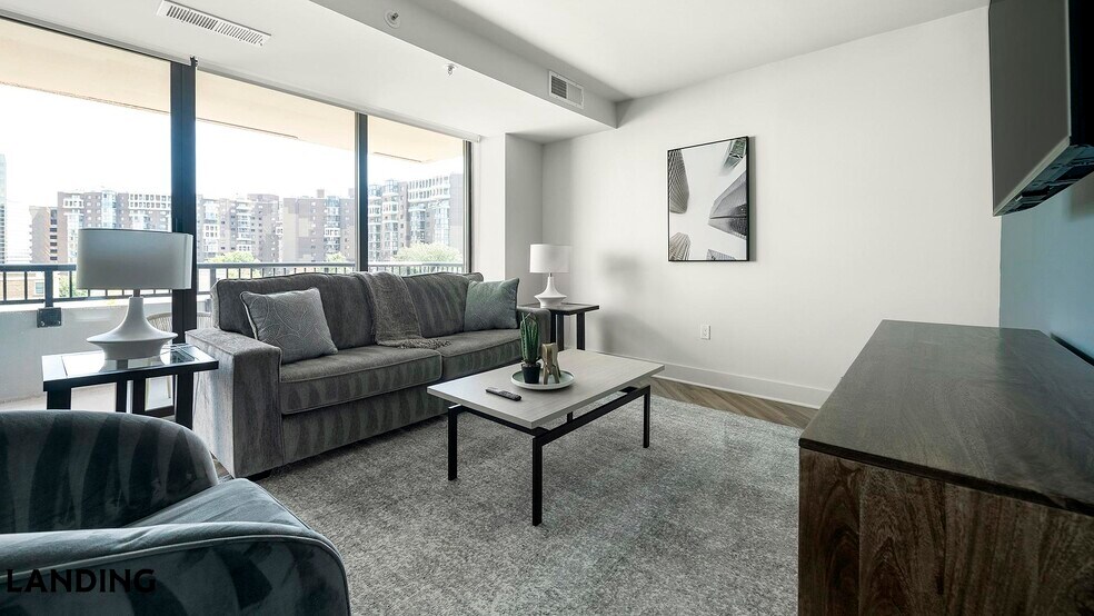 Building Photo - 1550 Clarendon Blvd