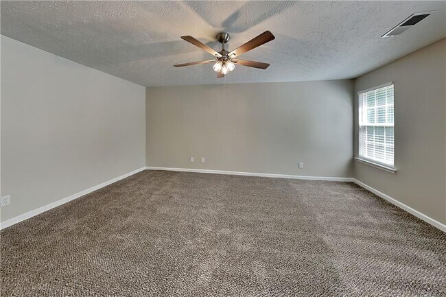 Building Photo - 41 Meadow Crest Way