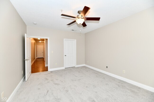 Building Photo - 8555 One W Dr