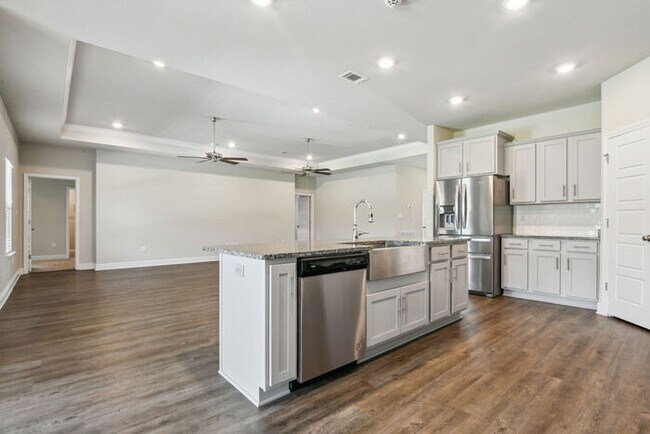 Building Photo - 3055 Sea Oats Dr