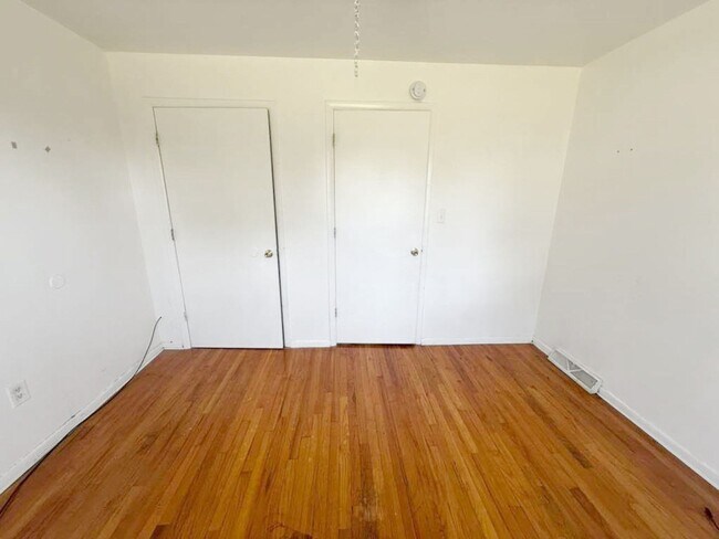 Building Photo - 4889 Banbury Ct