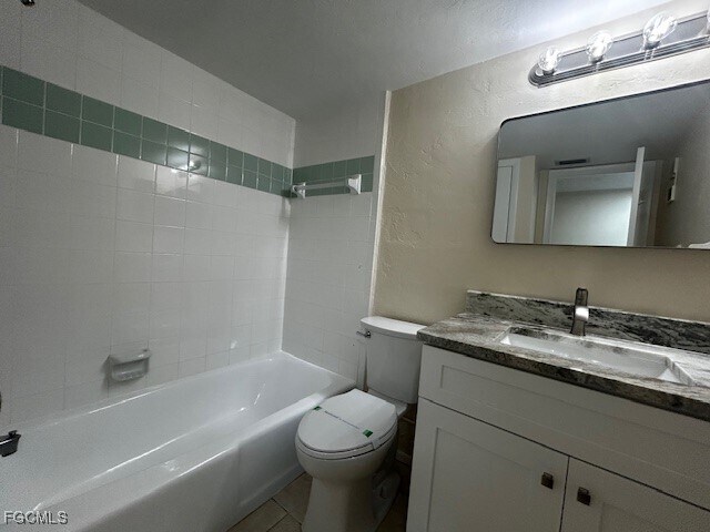 Building Photo - 4906 Victoria Dr