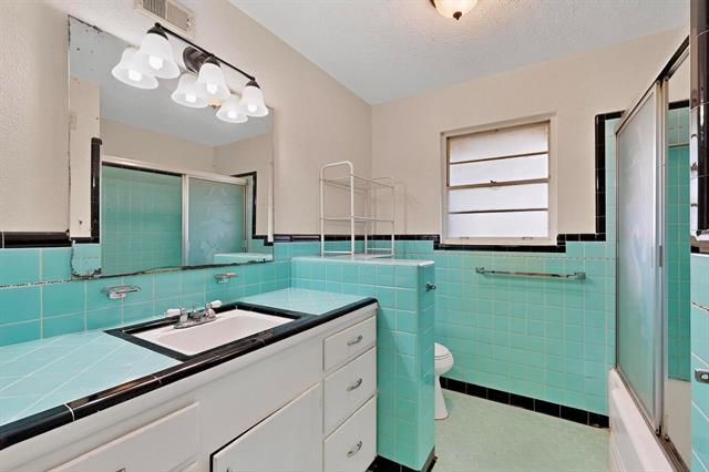 Building Photo - 2612 Ashley Dr