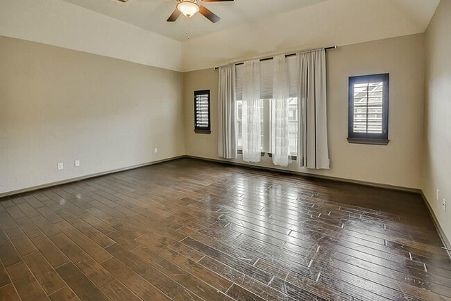Building Photo - 1143 Sopris Dr