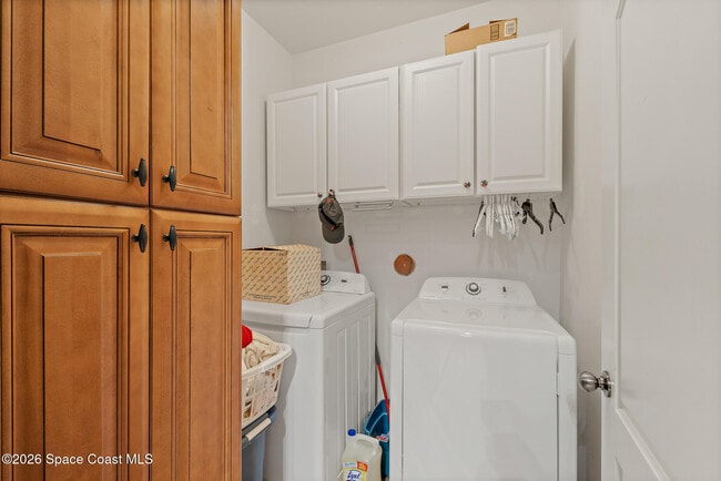 Building Photo - 6421 Borasco Dr
